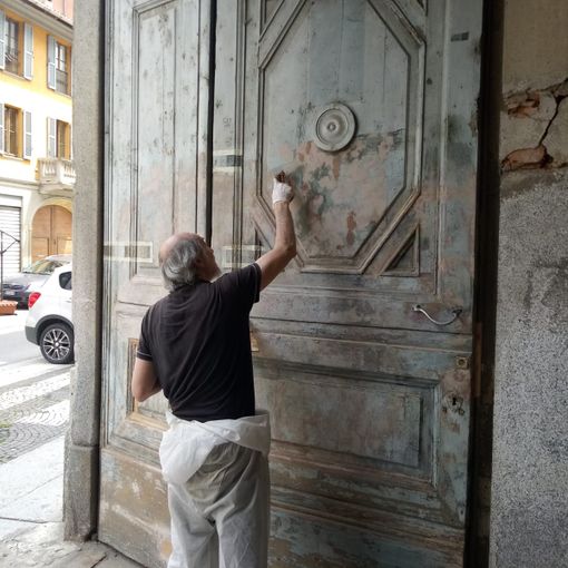 Il Liceo Cairoli racconta il restauro del suo portone d’ingresso Reso possibile grazie all’impegno del Rotary club Vigevano Mortara