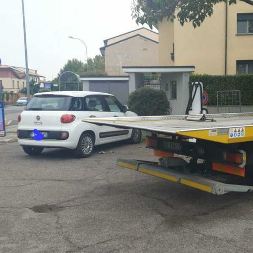 Anziano colto da amnesia si perde in auto e, dal confine Svizzero, finisce a Vittuone: salvato da un volontario di Protezione Civile
