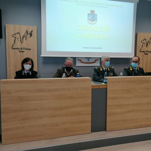 Permessi premio e concessioni di lavori ai detenuti del carcere di Busto: sette arresti, tra loro un membro della polizia penitenziaria