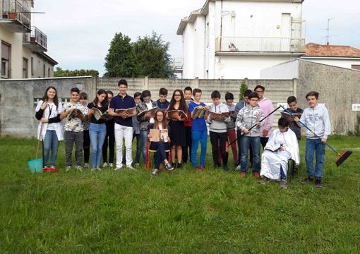 Vigevano I “Promossi Sposi” mettono al tappeto il cyberbullo Rodrigo