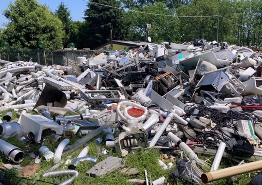 Vigevano: sequestrata una discarica di impianti termici dismessi in strada Longorio
