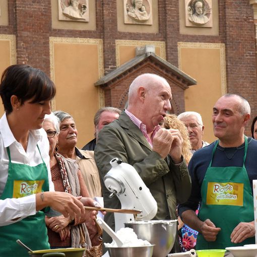 Davide Mengacci presente a Gambolò per una trasmissione televisiva