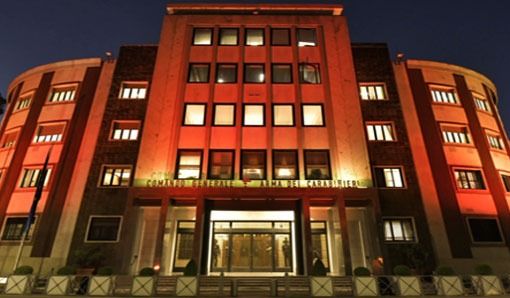Le caserme che ospitano il progetto &quot;Una stanza tutte per sè&quot;, illuminate di arancione in occasione della Giornata Mondiale contro la violenza sulle Donne