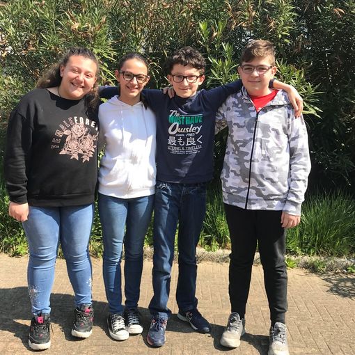 Garlasco, alcuni alunni della scuola media scrivono insieme alla propria insegnante un piccolo racconto