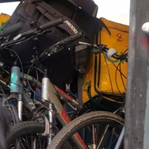 Problema riders sulla linea ferroviaria Milano-Mortara-Alessandria. In alcuni orari le bici complicano il passaggio