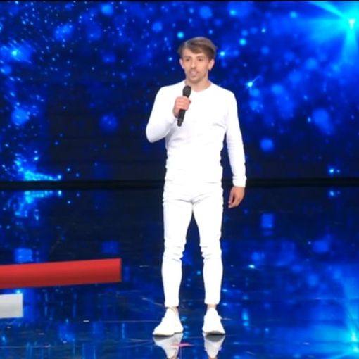 - (FOTONOTIZIA) - Dorno, Omar Del Prete incanta la giuria di &quot;Tu si Que Vales&quot;