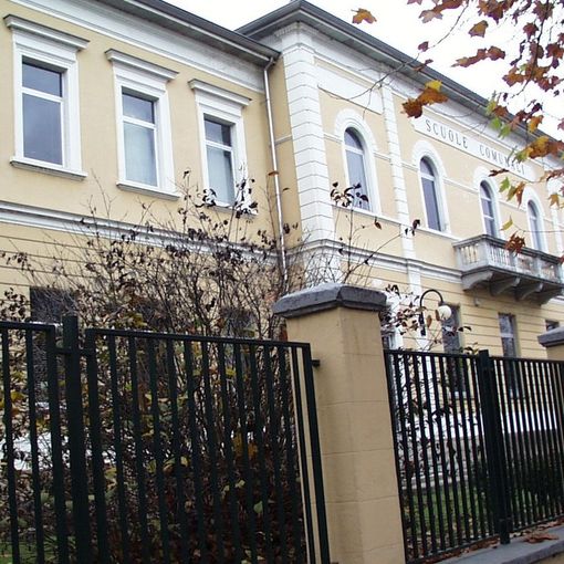Alla scuola elementare di Dorno si realizza un piccolo orto dove viene seminata la zucca Bertagnina