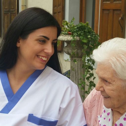Residenze sanitarie per anziani: il gruppo “Sereni Orizzonti” cerca urgentemente 350 operatori a tempo pieno e altri 1.200 part time