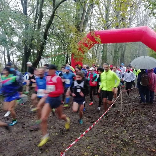 Robbio, la pioggia non ferma il cross di Valpometto. Esulta la Podistica Robbiese con Yasmine Dikrane