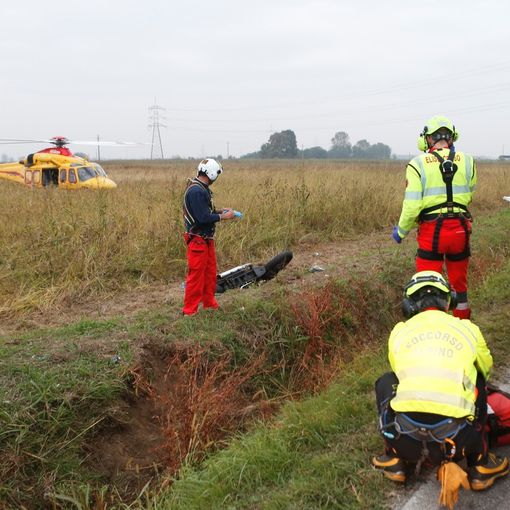 Ferrera: scontro fra moto e trattore sulla strada provinciale 193 bis, gravemente ferito un 44enne