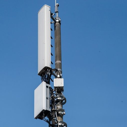 Castelnovetto: 5G, la provincia ha concesso il via libera all’impianto. Il comune punta su una petizione popolare per lo stop