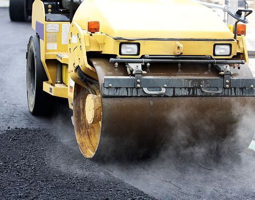 In arrivo una serie di sensi unici alternati per lavori di riasfaltatura sulle strade lomelline
