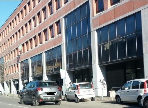 Pavia: “Respinti gli utenti in coda all’Asst, scoppia la protesta.