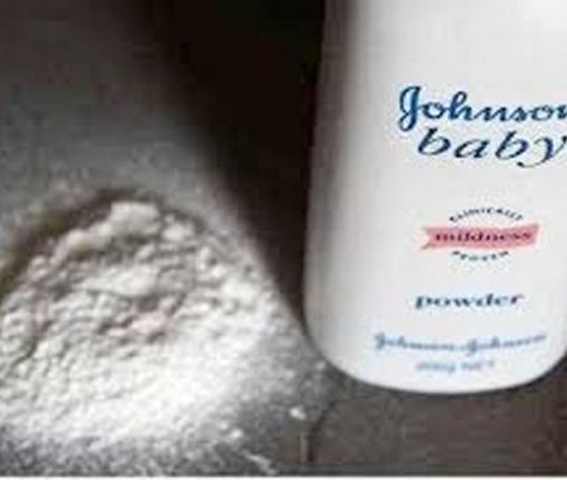 Pavia: trovate tracce di amianto, il talco per bambini Johnson &amp; Johnson ritirato dal mercato