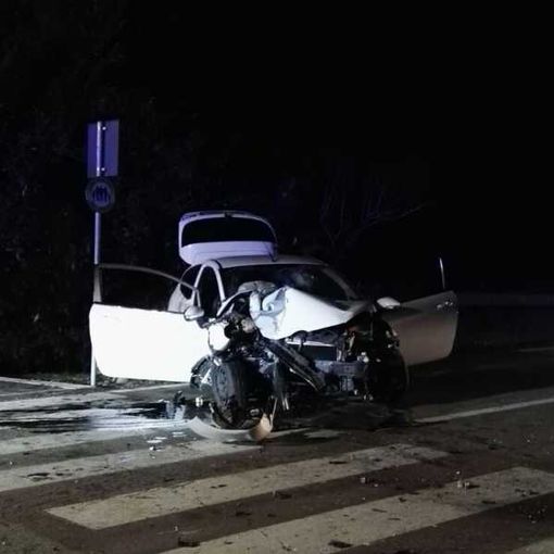 Abbiategrasso: colpo di sonno alla guida, ragazza di Novara si schianta contro il muro dell’ospedale