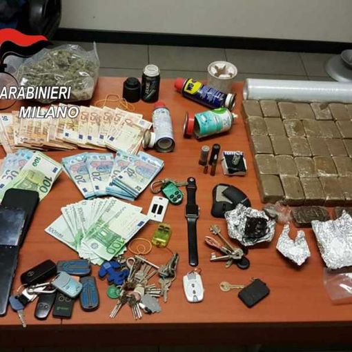 Corbetta: maxi sequestro di droga, trovati 8 chili tra hashish e marijuana e una fiala di testosterone