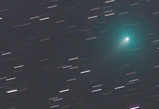 La foto della cometa scattata da Andrea Aletti e pubblicata sulla pagina della Società Astronomica Schiaparelli