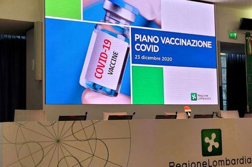 Lombardia, vaccino Covid rifiutato dall’11% degli operatori sanitari