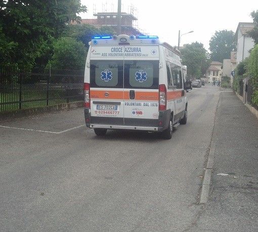 Abbiategrasso: nella notte gravissimo incidente stradale, 51enne finisce in coma