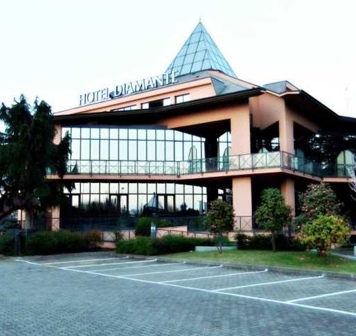 Lavoro: Hotel Diamante e Nuovo Albergo Italia assumono
