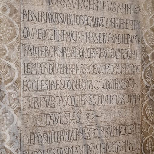Visita guidata “Parole dimenticate nella pietra”