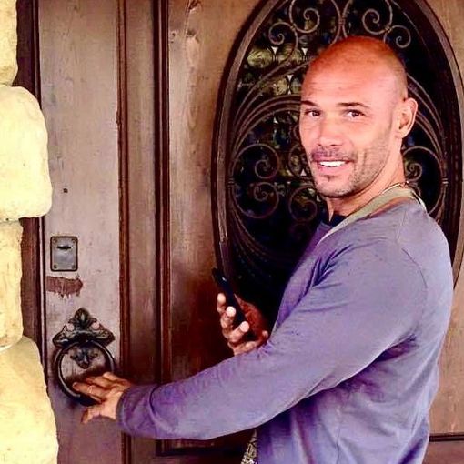 Federico Tonin nella foto diffusa sulla pagina Facebook dal Comune di Arconate