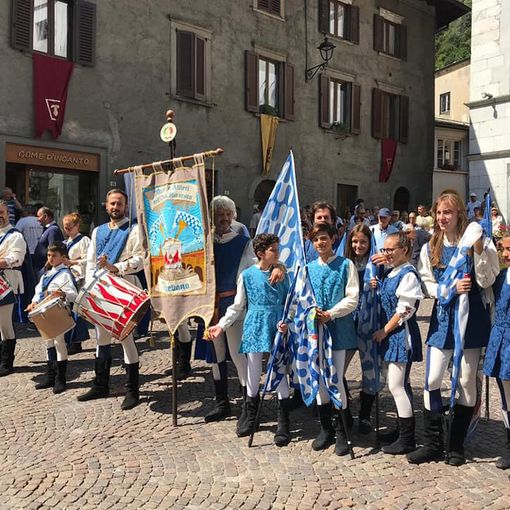 FOTOGALLERY - Doppio impegno estivo a Gromo e a Mortara per i giovani alfieri ducali
