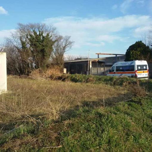 Magenta: incendio in un capannone di via I Maggio