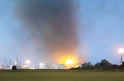 Sannazzaro de' Burgondi: esplosione e poi fiamme alla raffineria Eni