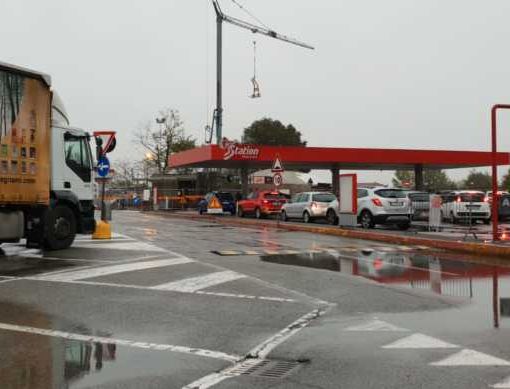Magenta: ladri scatenati, rubano anche la cassa ‘self service’ benzina all’Iper