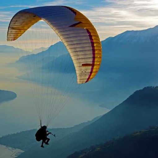 Precipita col parapendio: 59enne di Zibido san Giacomo in prognosi riservata