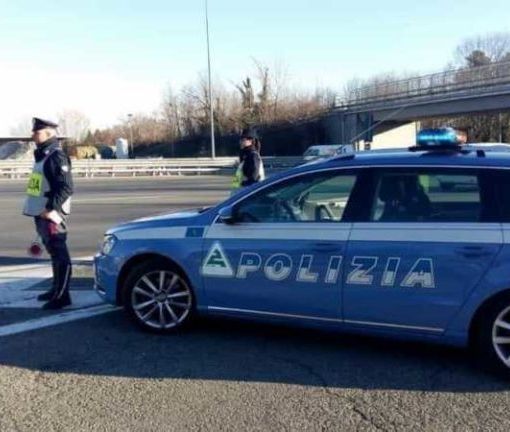 Milano, 70 poliziotti positivi al Covid. Il sindacato: servono hotel dedicati