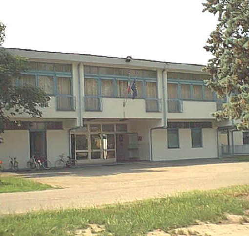 Vigevano: la scuola &quot;Ramella&quot; presto riavrà nuovi computer tramite Facebook