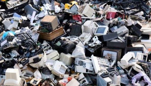 Discariche abusive: 16 arresti e 900mila euro di illeciti fra Pregnana, Origgio, Romentino e Milano