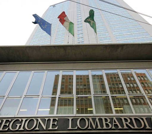 Regionali, primi dati ufficiali: Fontana 61%, Gori 22, Violi 13