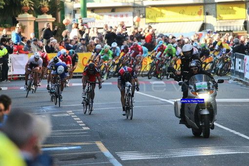 Milano-Sanremo ad agosto, Giro d'Italia &quot;umiliato&quot; ad ottobre: il Coronavirus riscrive il calendario e la storia del ciclismo
