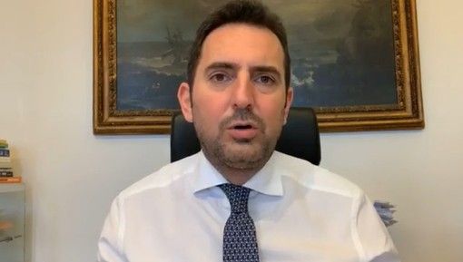 Calcetto e sport da contatto, telenovela all'italiana: il Comitato Tecnico Scientifico dice no, riparte solo la Puglia
