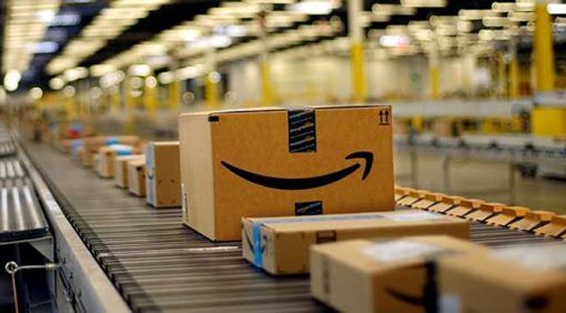Rozzano, furto a danni di Amazon: la Polstrada arresta due persone