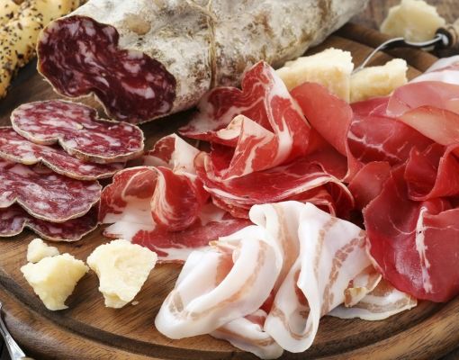Fase 3: Coldiretti, decreto etichetta salva salumi made in Italy 3 prosciutti su 4 da carni straniere ma spacciati per italiani
