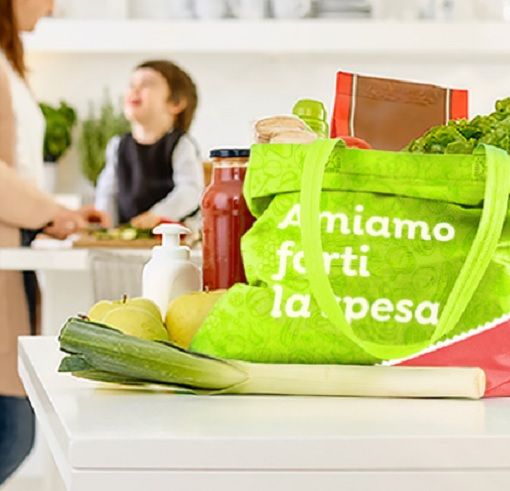 Magentino: code fuori dai supermercati. Come aggirare il problema della spesa?