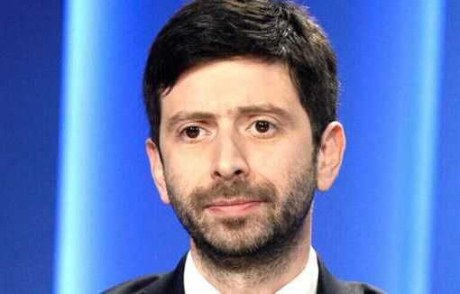Speranza: &quot;D’accordo sul coprifuoco in Lombardia&quot;. Il Governo dice sì