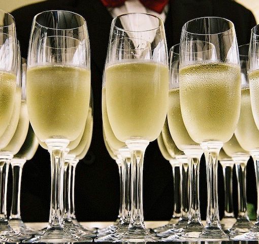 Made in Italy: Coldiretti, export spumante doppia champagne