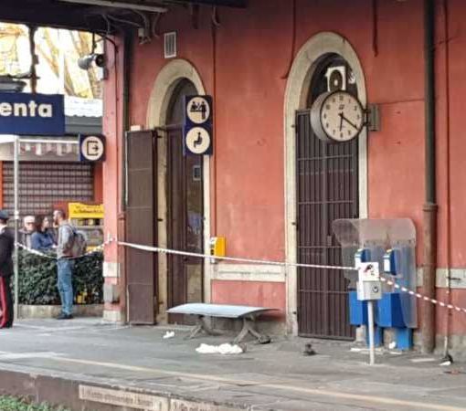 Tragedia alla stazione di Magenta: uomo attraversa i binari e viene travolto dal treno