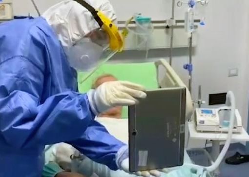 Emergenza Coronavirus, videochiamate in reparto per mantenere i contatti con la famiglia