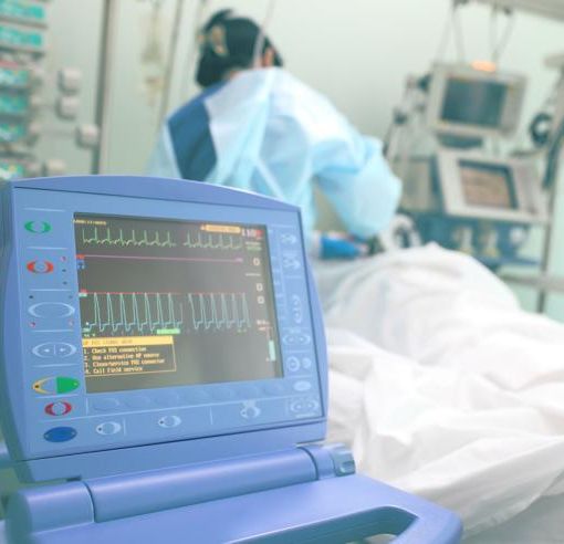 I medici: ‘Terapie intensive, Lombardia al collasso’