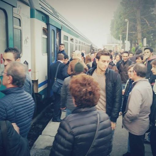 Vigevano: treni, fine settimana da incubo tra ritardi e cancellazioni