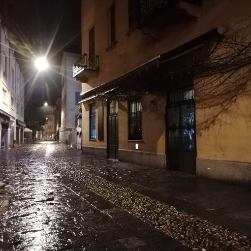 Le Regioni dicono &quot;no&quot; alla chiusura alle 18 di bar e ristoranti. E la bozza del decreto per stanotte resta una bozza