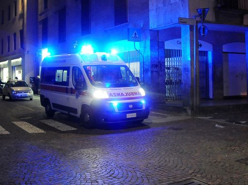 Vigevano: scontro tra auto in corso Novara, coinvolte cinque persone