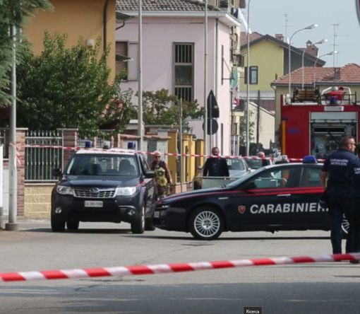 Vigevano, trovato un proiettile di artiglieria all'interno di un cassonetto