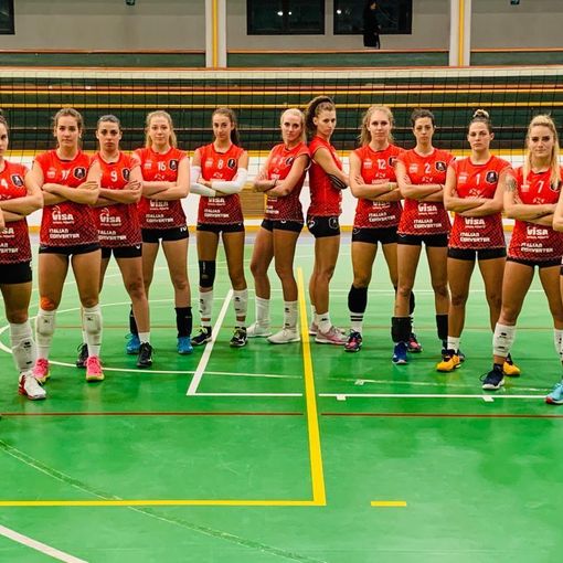 Volley femminile B2, campionato di vertice per l’Ambrovit Garlasco. La vetta dista solo due punti